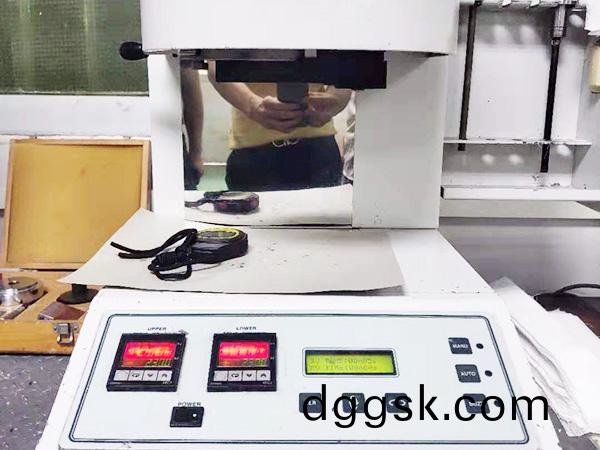 熔指流(liu)動性(xing)測試儀